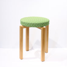 Load image into Gallery viewer, Removable seat pad for stool
